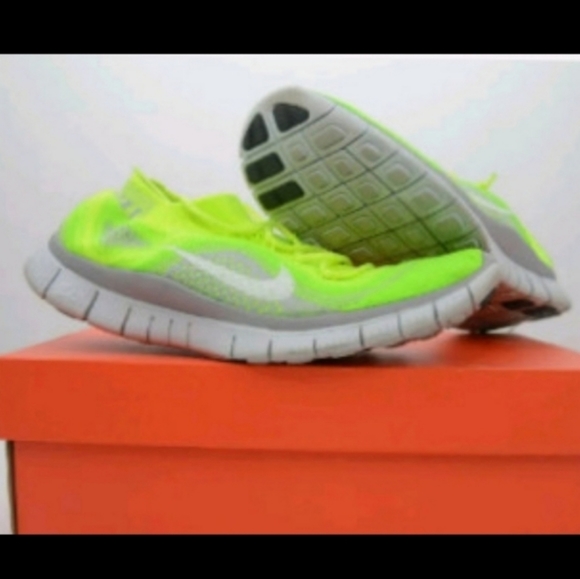 Nike Free 5.0 Flyknit Volt Hi-Viz Mens sz 8 womens 9.5 running shoes 615805-713 - Picture 2 of 8